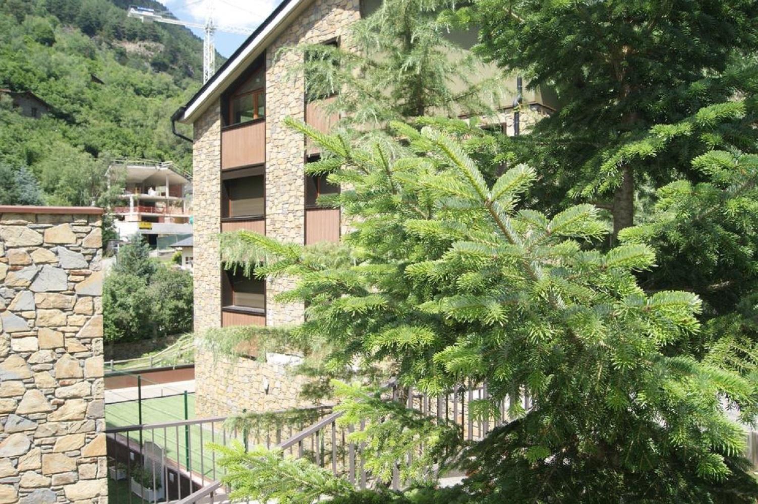 Apartaments Els Esquiadors Llorts ภายนอก รูปภาพ
